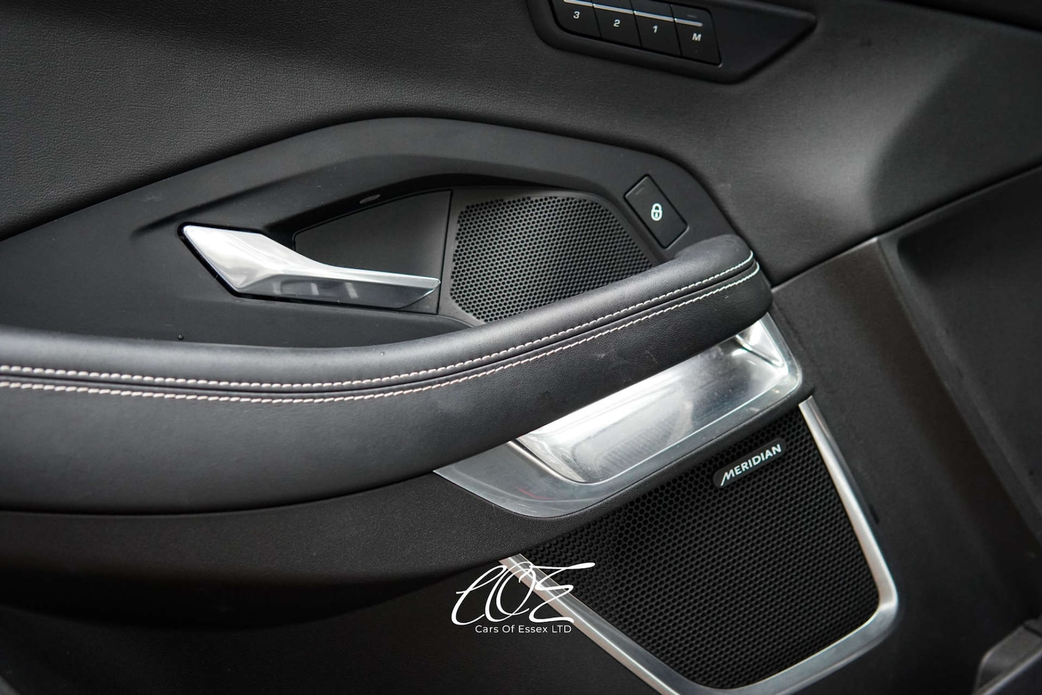 Used Jaguar E-Pace 2018 for sale - 76148250: Photo 15