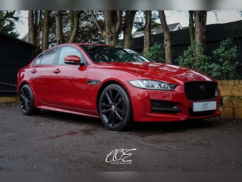Used Jaguar XE 2018 for sale - 77276712: Photo