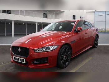 Used Jaguar XE 2017 for sale - 76304417: Photo 2
