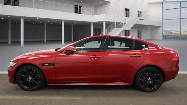 Used Jaguar XE 2017 for sale - 76304417: Photo 6
