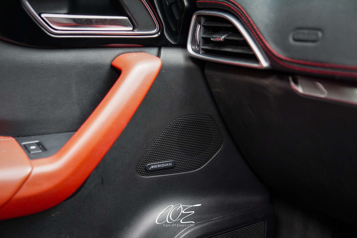 Used Jaguar F-Pace 2016 for sale - 77667947: Photo 12