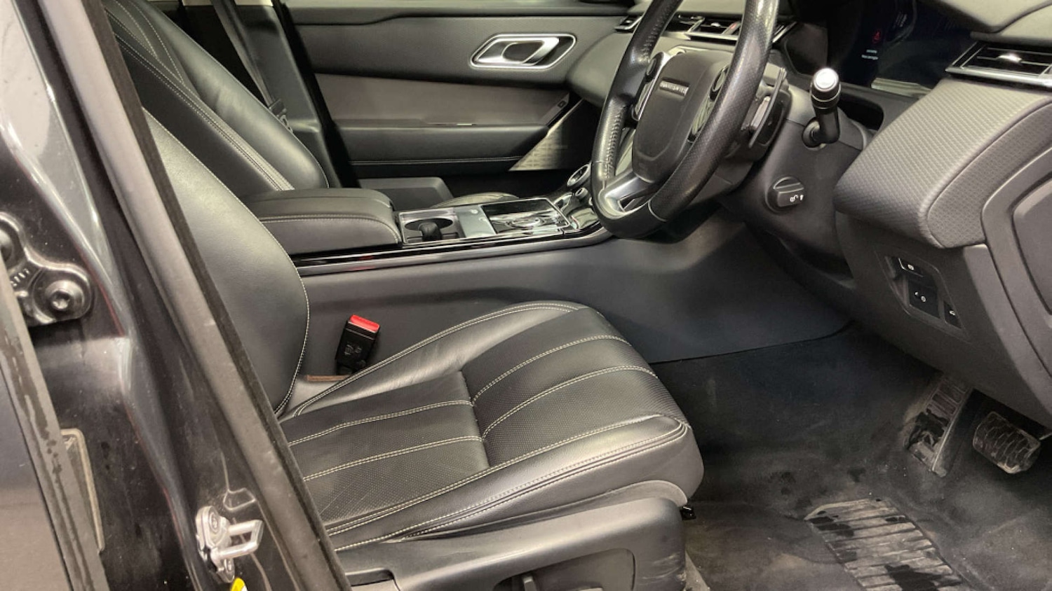 Used Land Rover Range Rover Velar 2018 for sale - 76471363: Photo 10