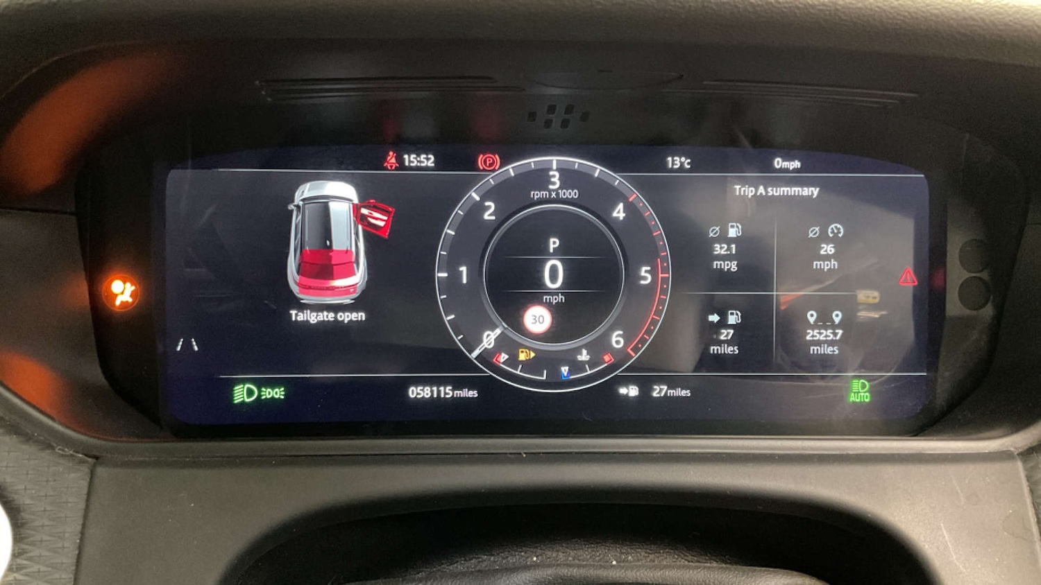 Used Land Rover Range Rover Velar 2018 for sale - 76471363: Photo 11