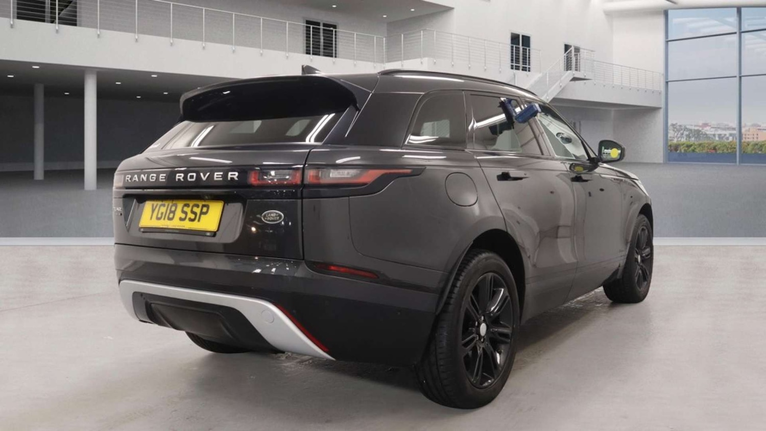 Used Land Rover Range Rover Velar 2018 for sale - 76471363: Photo 6