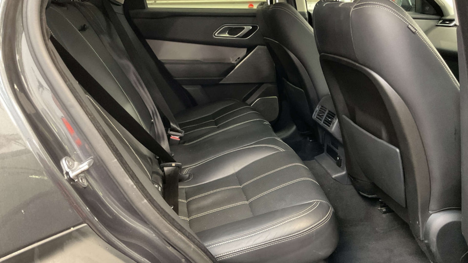 Used Land Rover Range Rover Velar 2018 for sale - 76471363: Photo 9