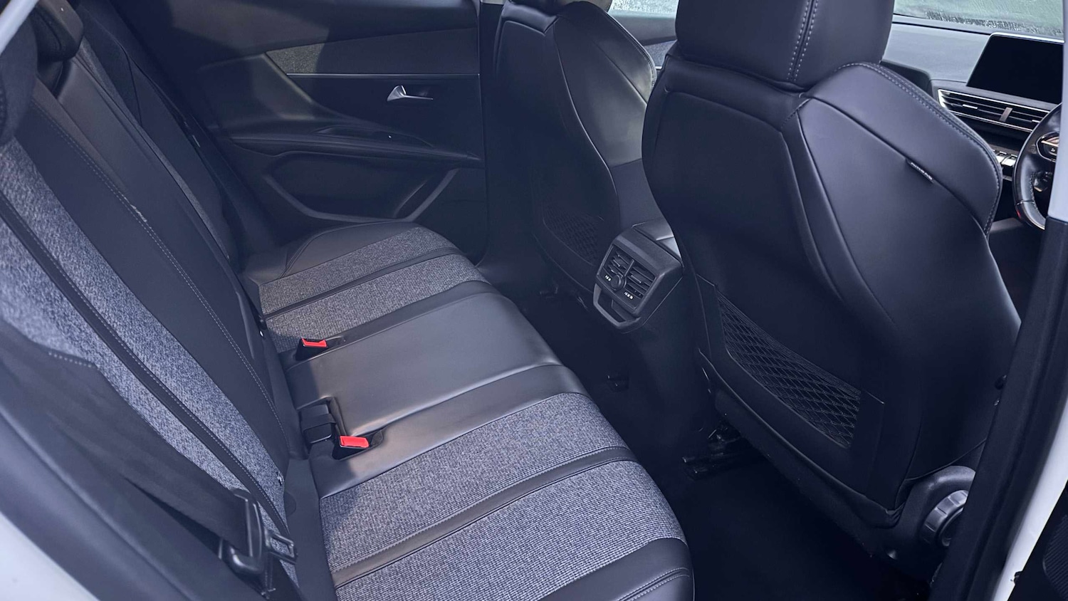 Used Peugeot 3008 2018 for sale - 76938226: Photo 14