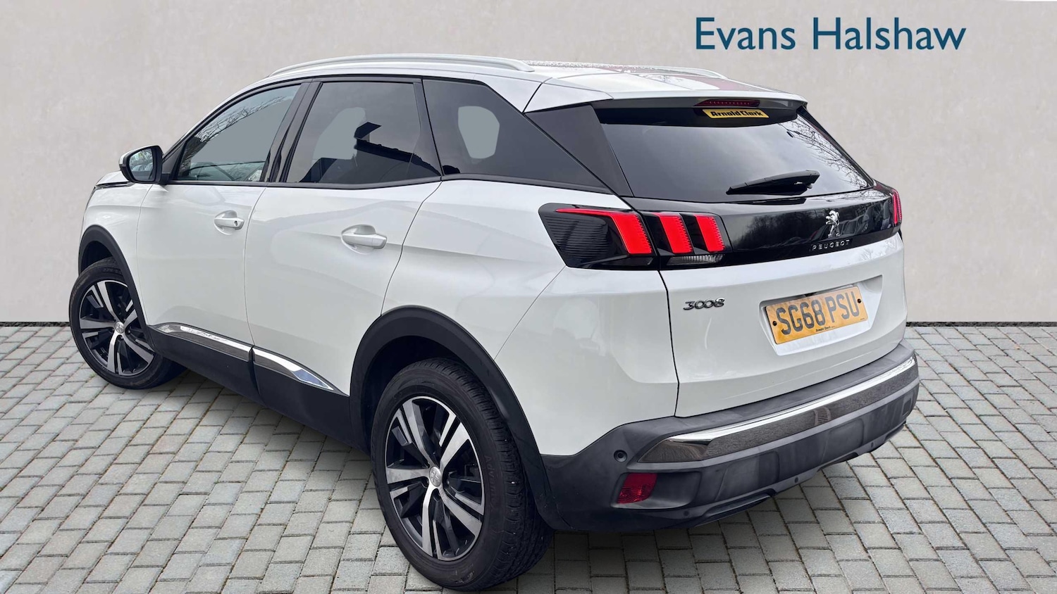 Used Peugeot 3008 2018 for sale - 76938226: Photo 2