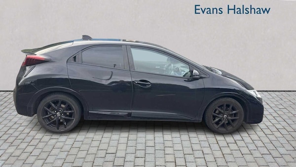 Used Honda Civic 2016 for sale - 76218282: Photo 2