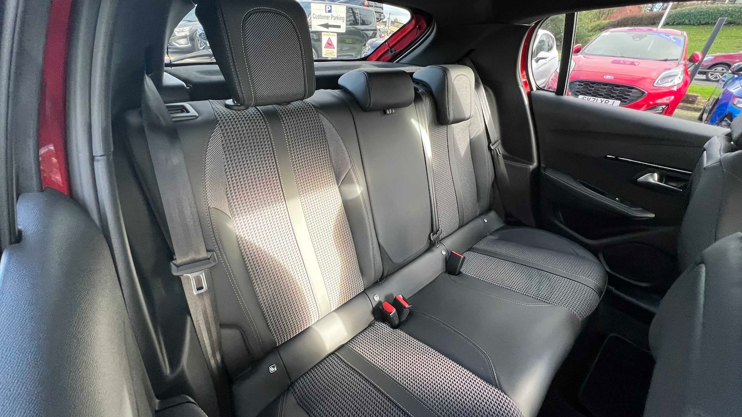 Used Peugeot 208 2022 for sale - 76411399: Photo 14