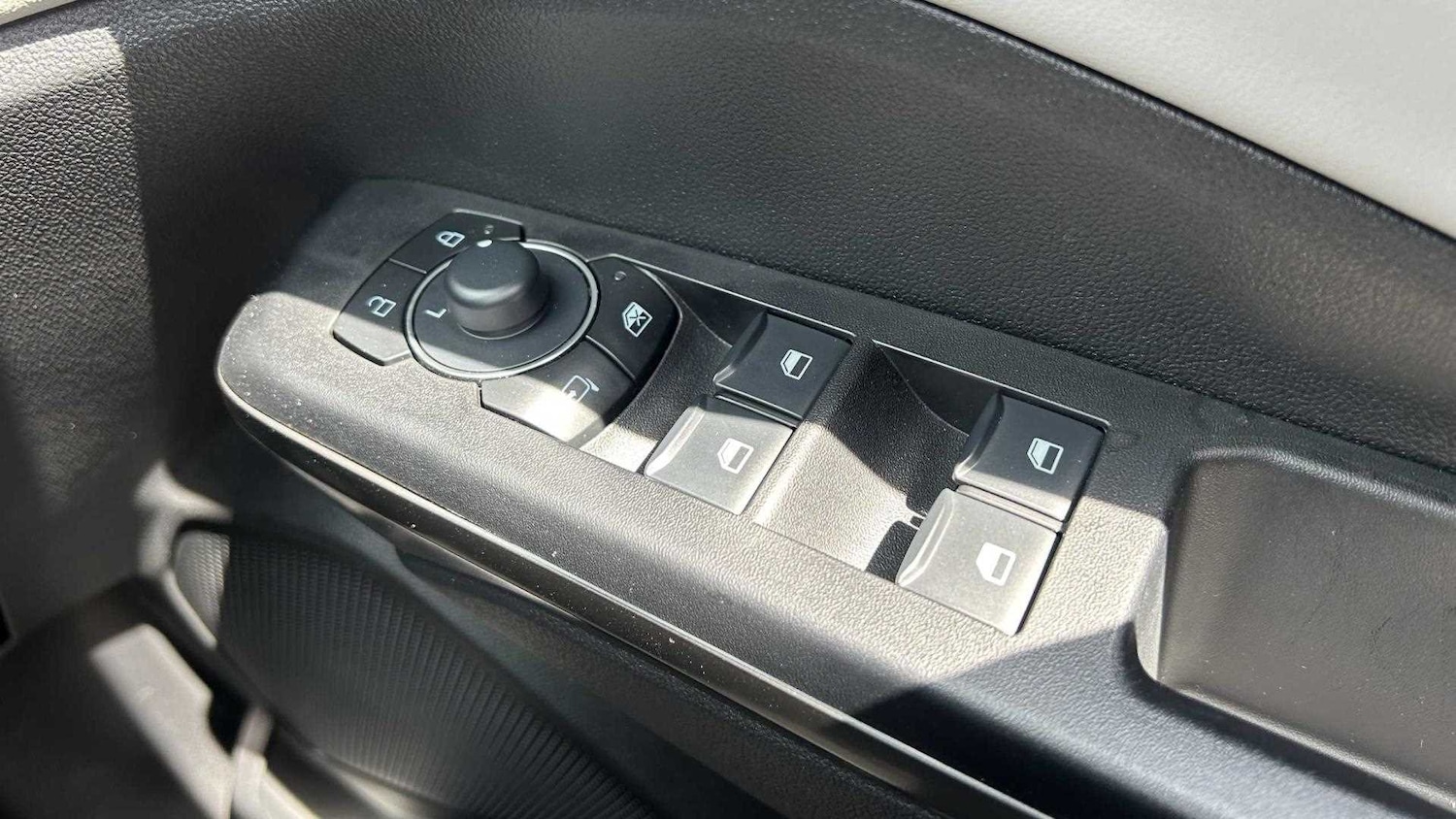 Used Ford Puma 2025 for sale - 76488066: Photo 32