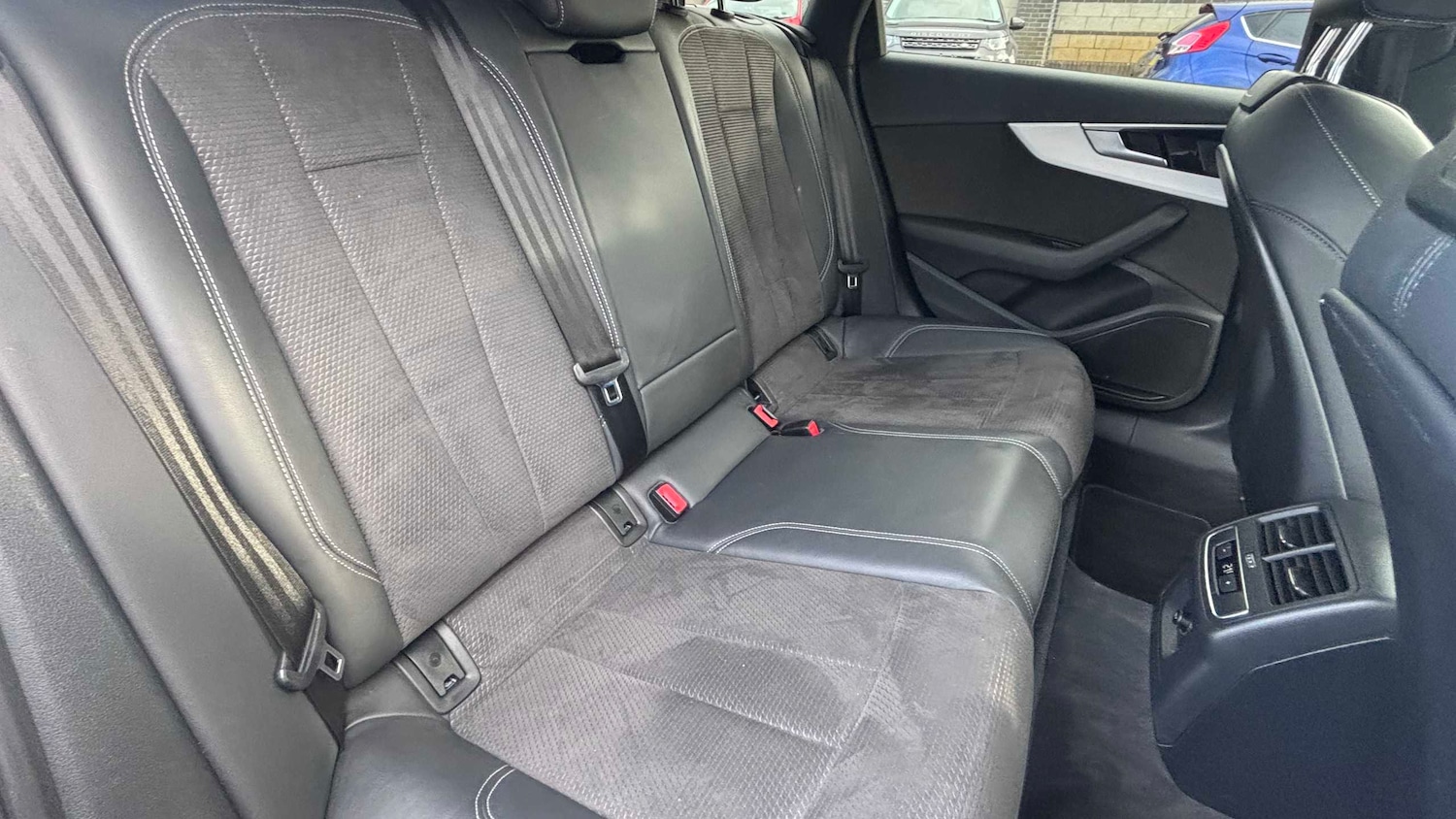 Used Audi A4 2019 for sale - 76316112: Photo 11