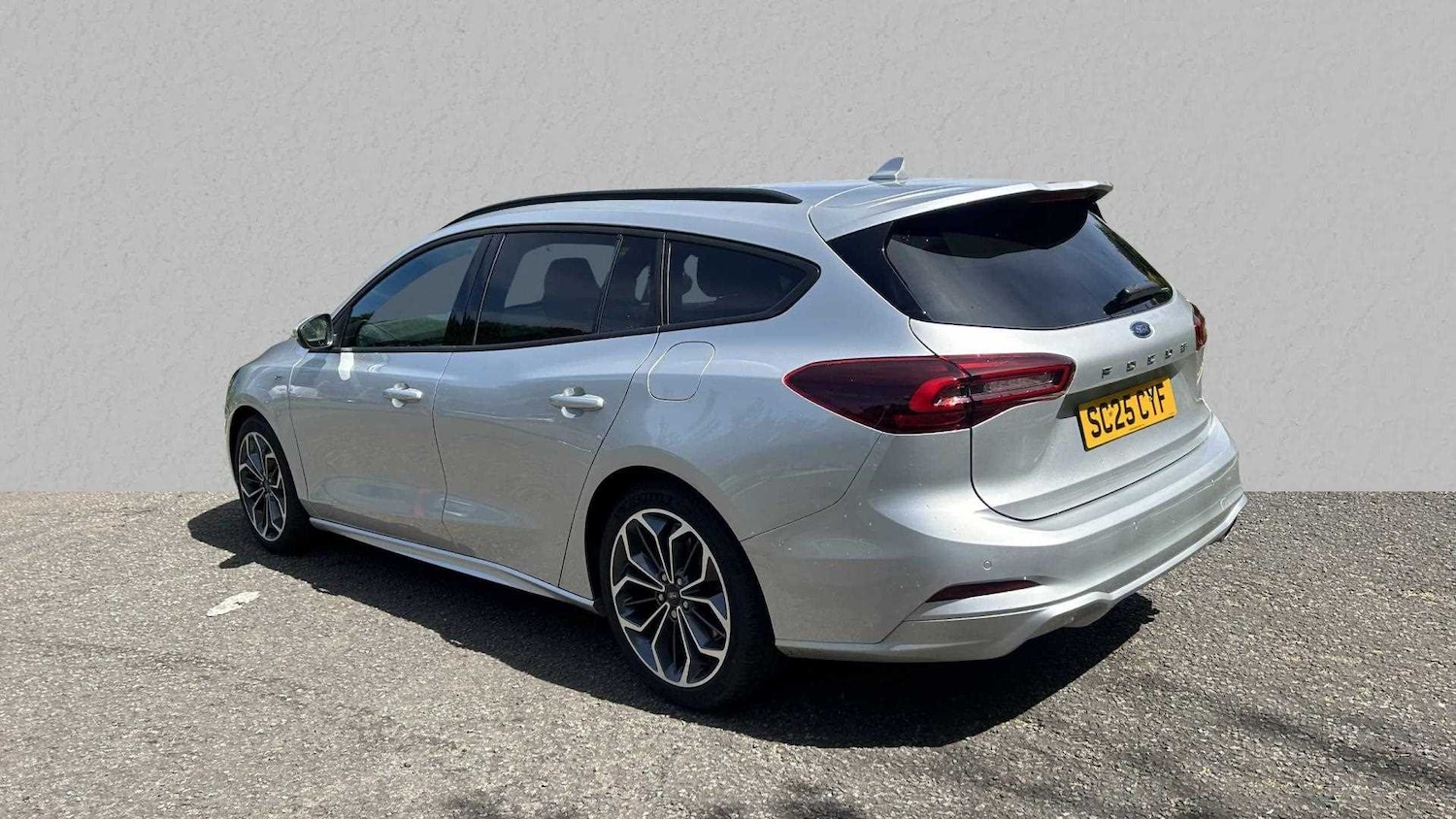 Used Ford Focus 2025 for sale - 76804831: Photo 2