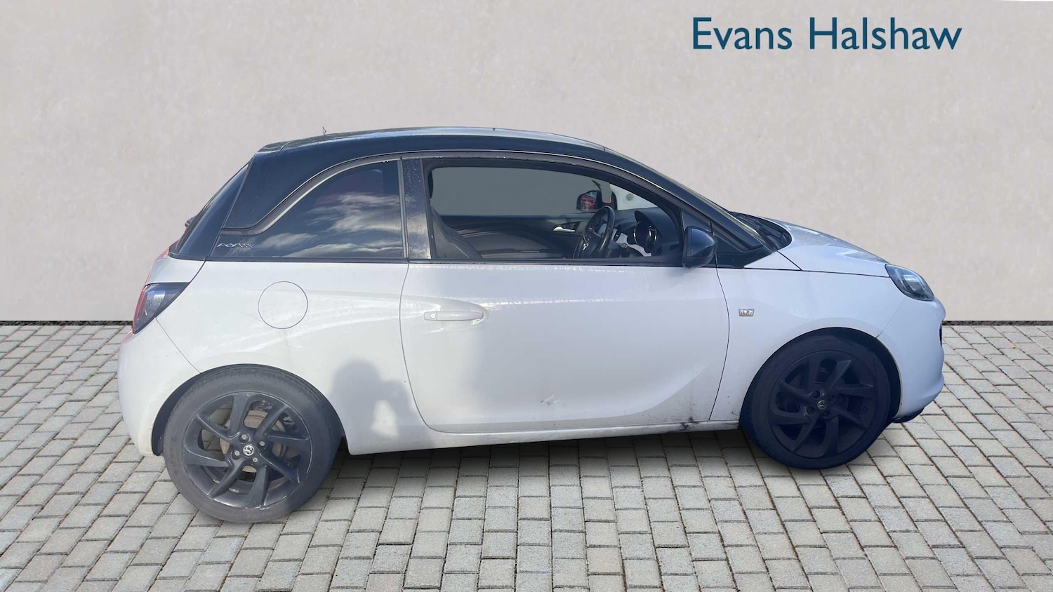 Used Vauxhall ADAM 2017 for sale - 76351648: Photo 2