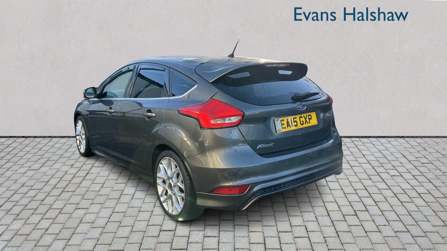 Used Ford Focus 2015 for sale - 76718160: Photo 3