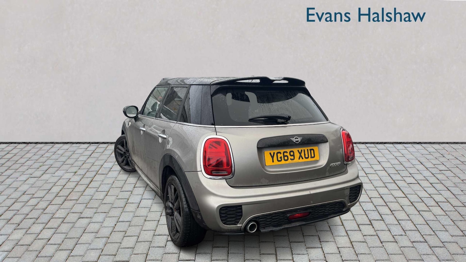 Used MINI Hatch 2019 for sale - 77397843: Photo 2