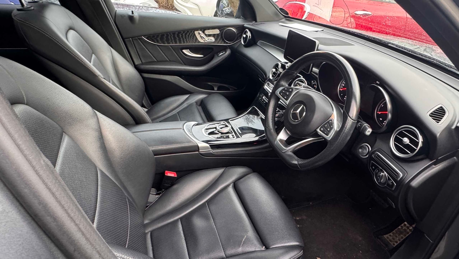 Used Mercedes-Benz GLC 2018 for sale - 76889701: Photo 10