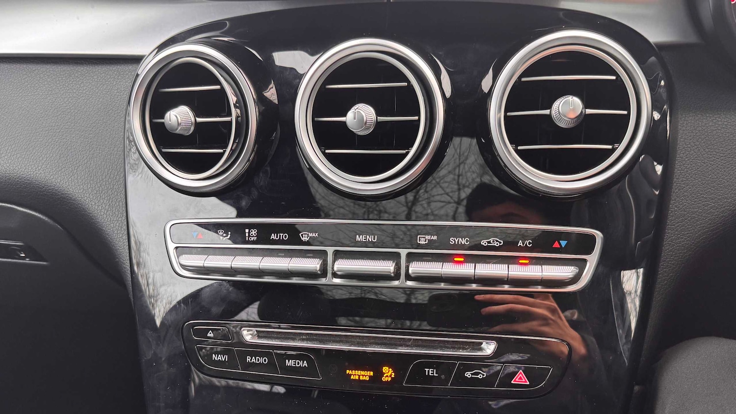 Used Mercedes-Benz GLC 2018 for sale - 76889701: Photo 20