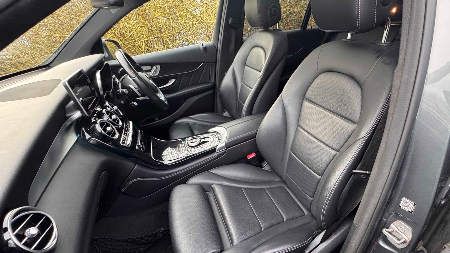 Used Mercedes-Benz GLC 2018 for sale - 76889701: Photo 8