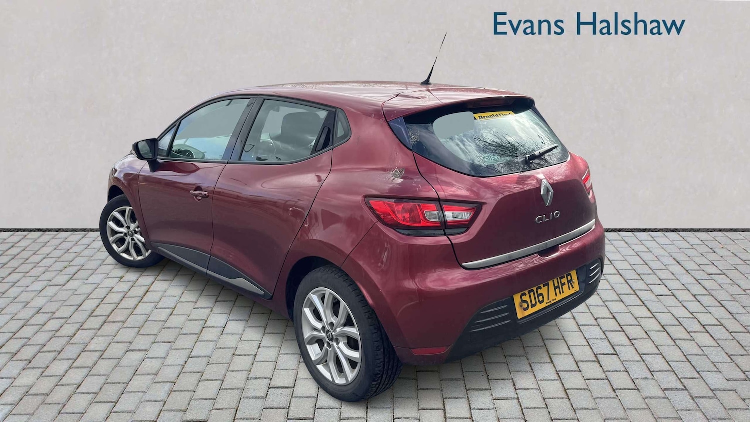 Used Renault Clio 2017 for sale - 78089535: Photo 2
