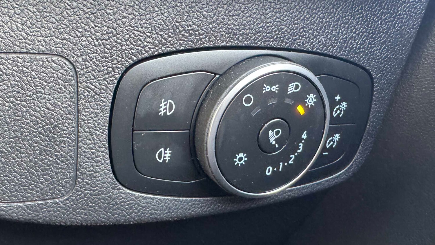 Used Ford Focus 2021 for sale - 77674759: Photo 21