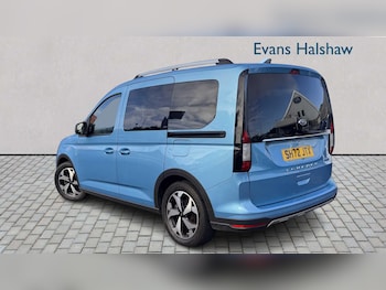 Used Ford Tourneo Connect 2022 for sale - 76636650: Photo