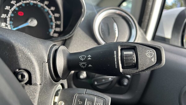 Used Ford Fiesta 2015 for sale - 75812995: Photo 27