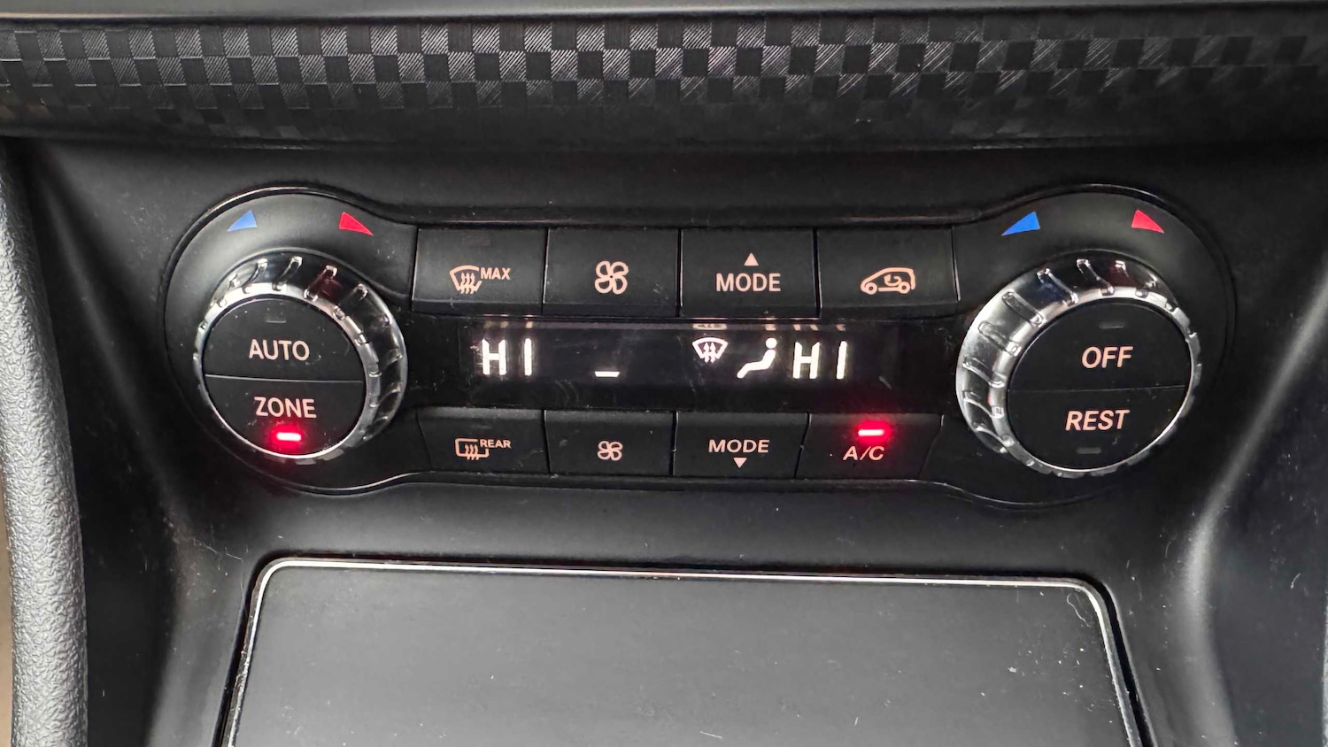 Used Mercedes-Benz A-Class 2018 for sale - 76564309: Photo 16