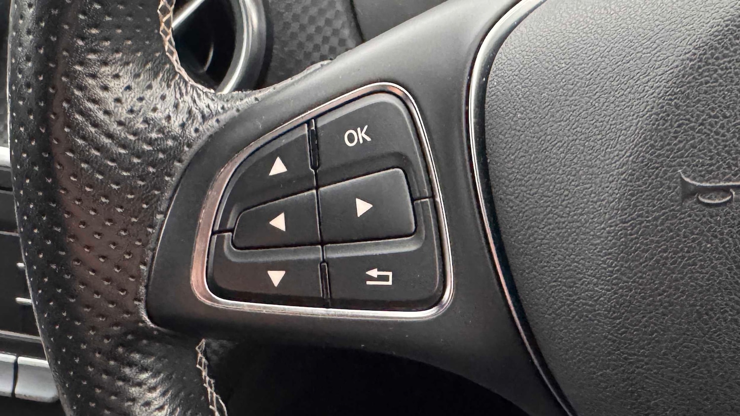 Used Mercedes-Benz A-Class 2018 for sale - 76564309: Photo 18