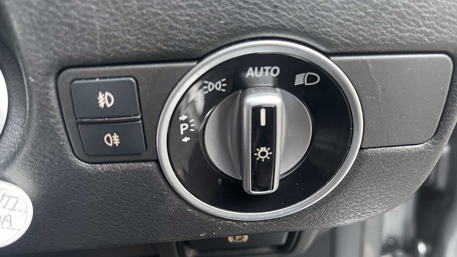 Used Infiniti Q30 2016 for sale - 75818360: Photo 16