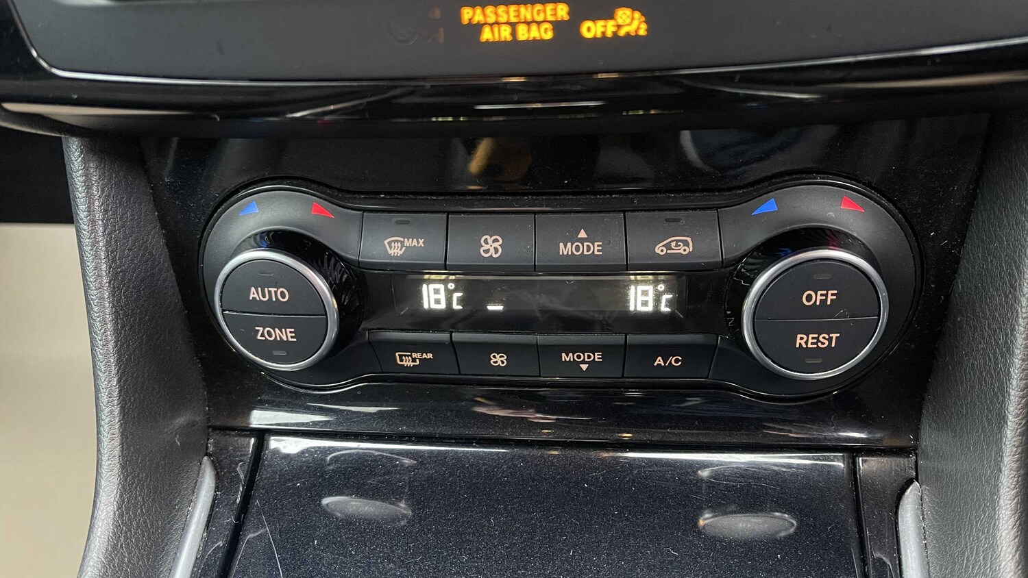 Used Infiniti Q30 2016 for sale - 75818360: Photo 22