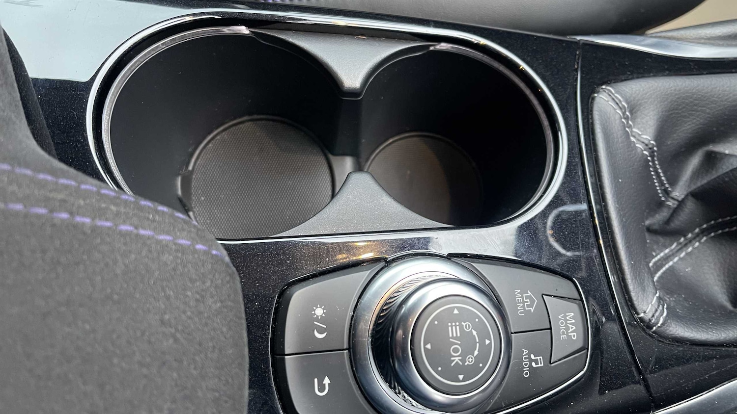 Used Infiniti Q30 2016 for sale - 75818360: Photo 25