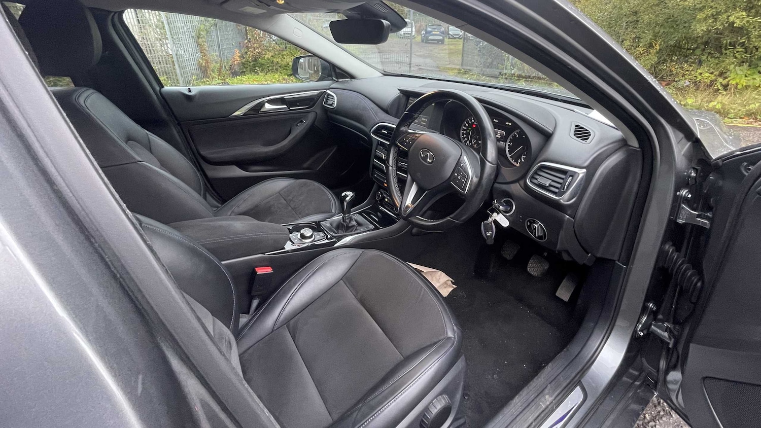 Used Infiniti Q30 2016 for sale - 75818360: Photo 31