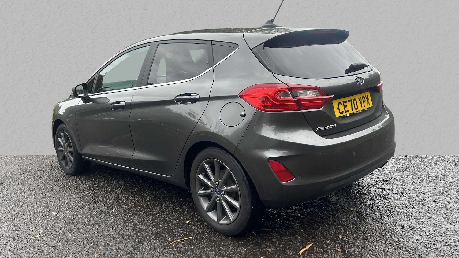 Used Ford Fiesta 2020 for sale - 76126019: Photo 2