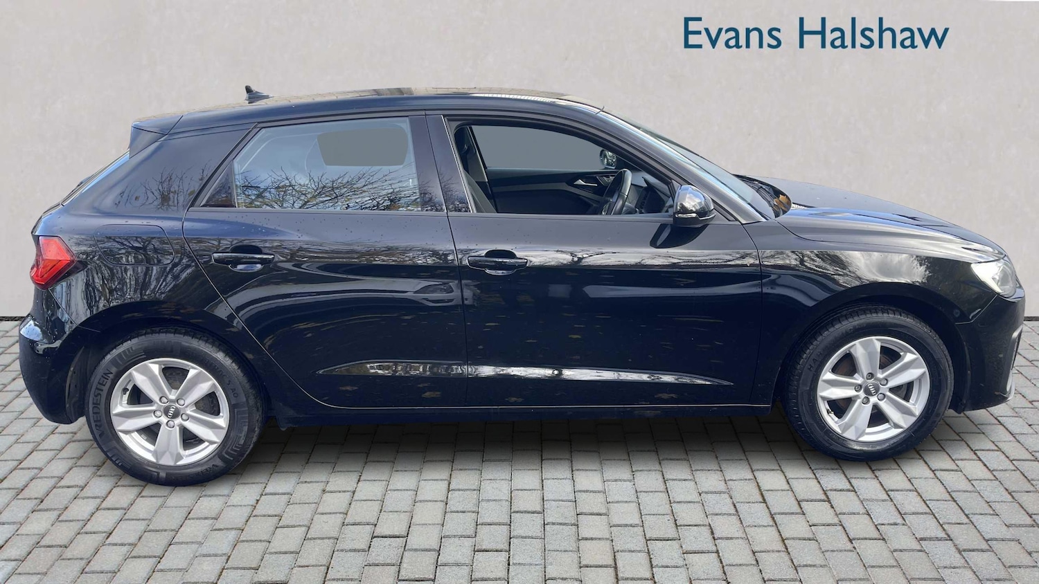 Used Audi A1 2019 for sale - 76310806: Photo 3