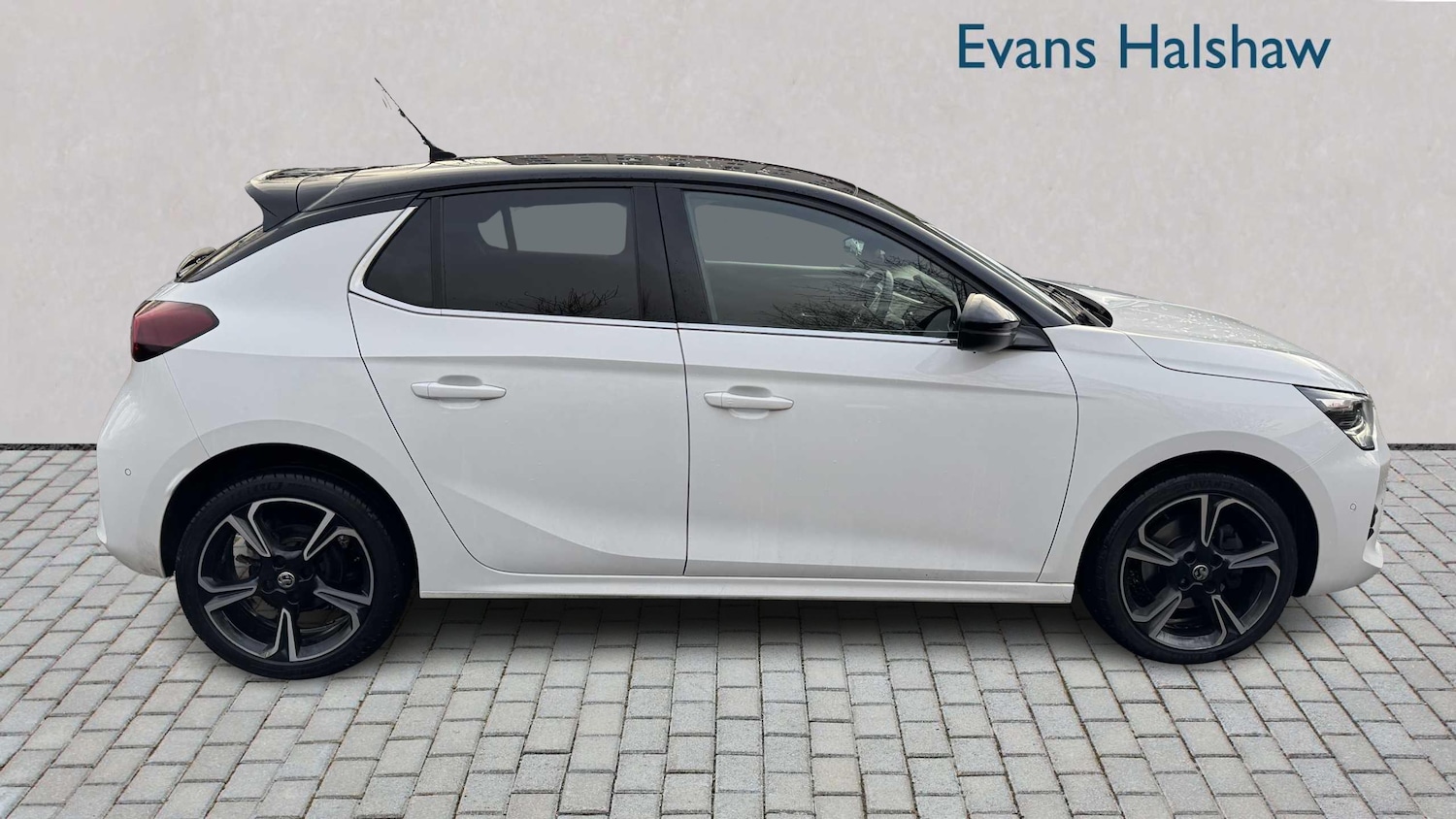 Used Vauxhall Corsa 2023 for sale - 77239882: Photo 2