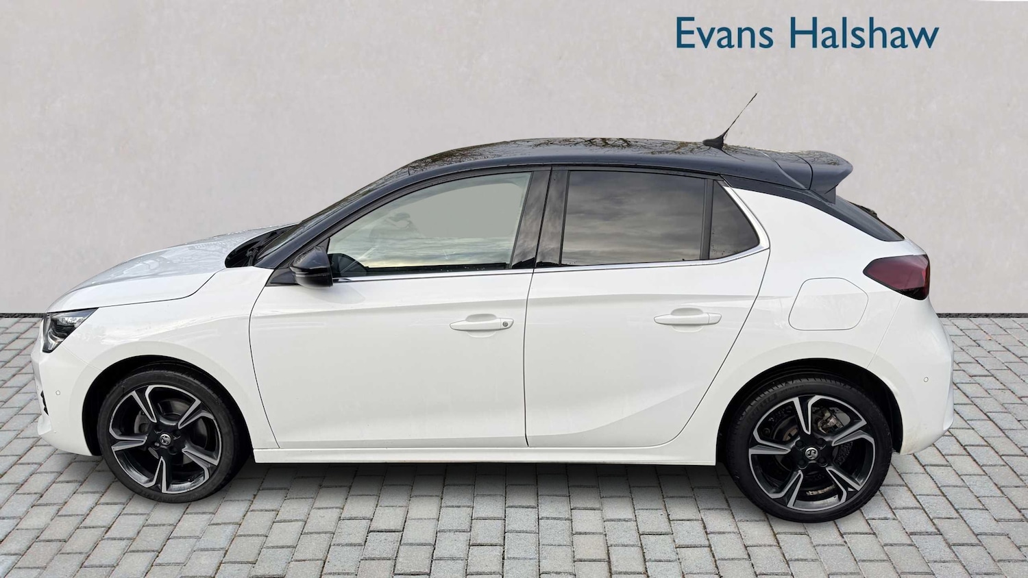 Used Vauxhall Corsa 2023 for sale - 77239882: Photo 4