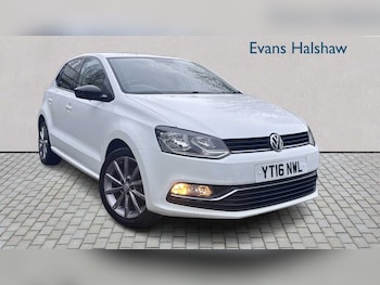 Used Volkswagen Polo 2016 for sale - 76875874: Photo