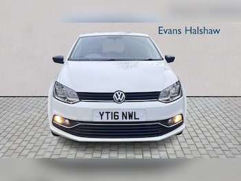 Used Volkswagen Polo 2016 for sale - 76875874: Photo