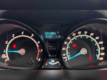 Used Ford Fiesta 2016 for sale - 76938232: Photo