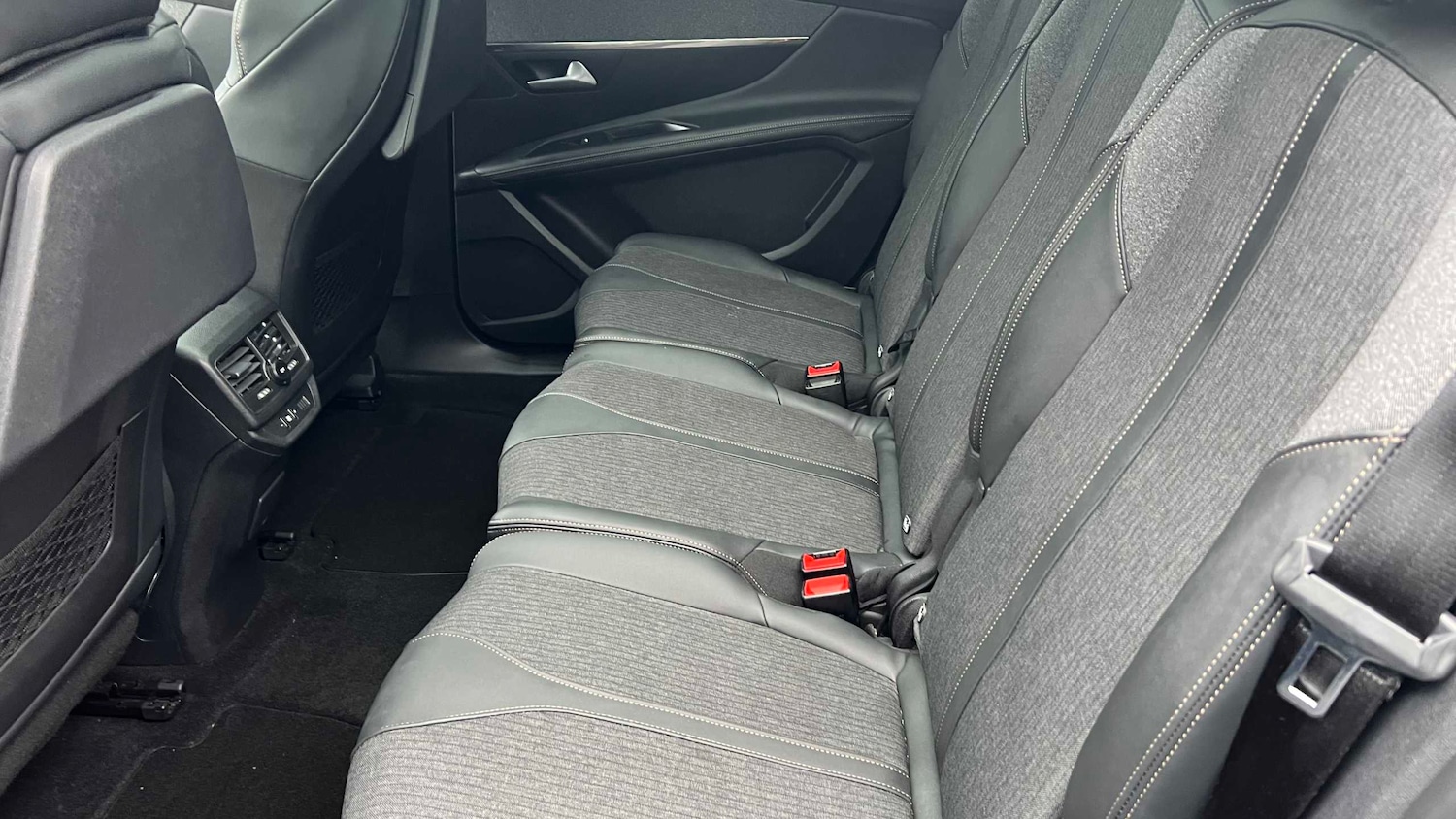 Used Peugeot 5008 2020 for sale - 77347902: Photo 13