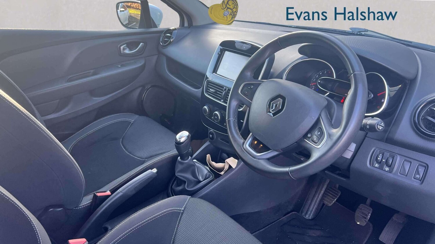 Used Renault Clio 2017 for sale - 77756589: Photo 7