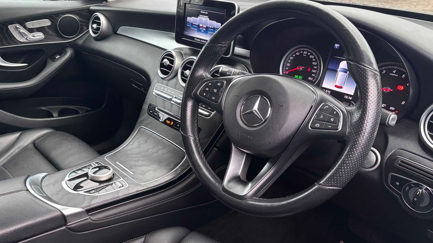 Used Mercedes-Benz GLC 2019 for sale - 77134788: Photo 11
