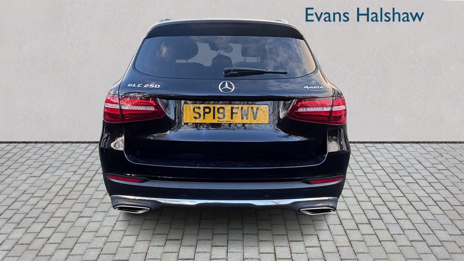 Used Mercedes-Benz GLC 2019 for sale - 77134788: Photo 3