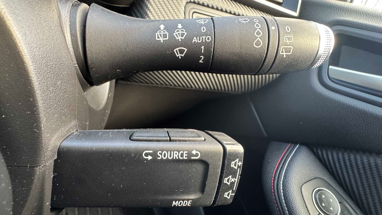 Used Renault Clio 2020 for sale - 76668979: Photo 24