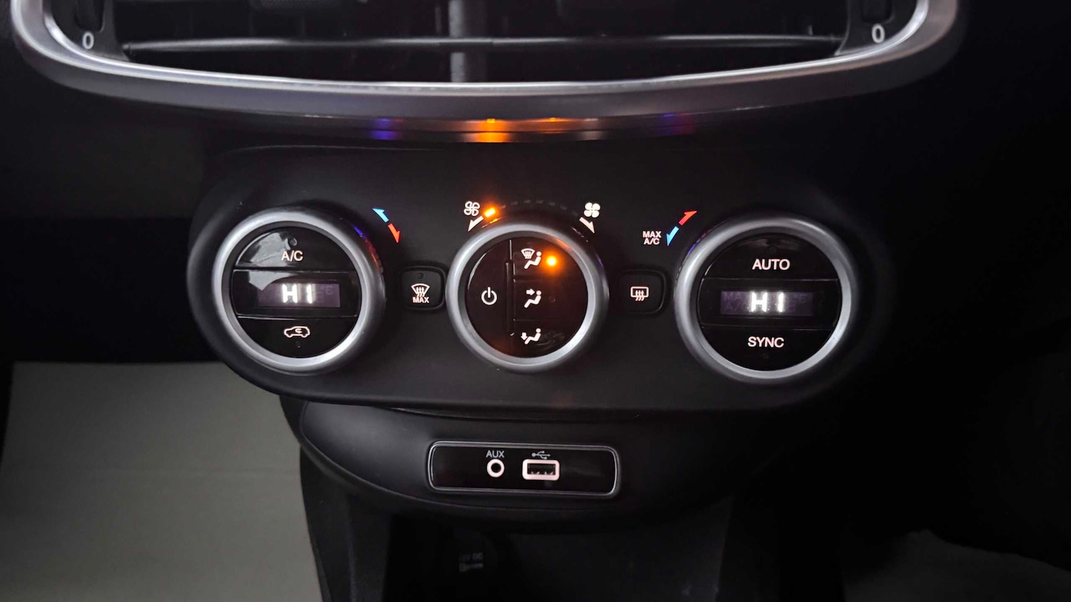 Used Fiat 500X 2016 for sale - 77103116: Photo 15