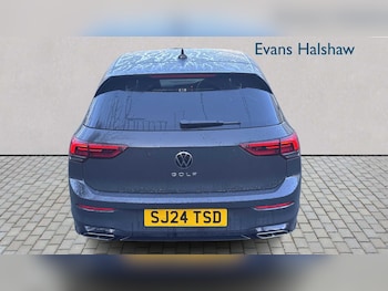 Used Volkswagen Golf 2024 for sale - 77103129: Photo