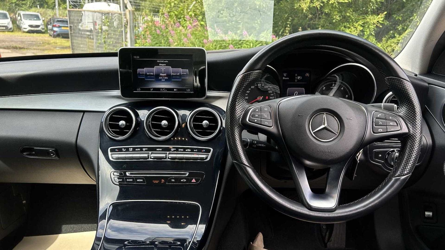 Used Mercedes-Benz C Class 2015 for sale - 76252208: Photo 19