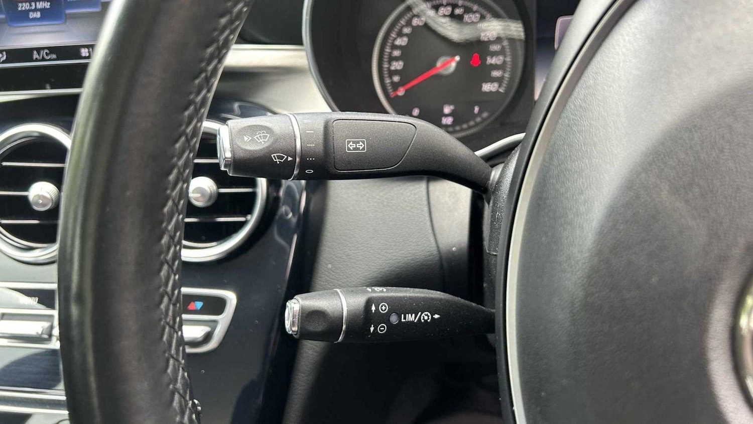 Used Mercedes-Benz C Class 2015 for sale - 76252208: Photo 29