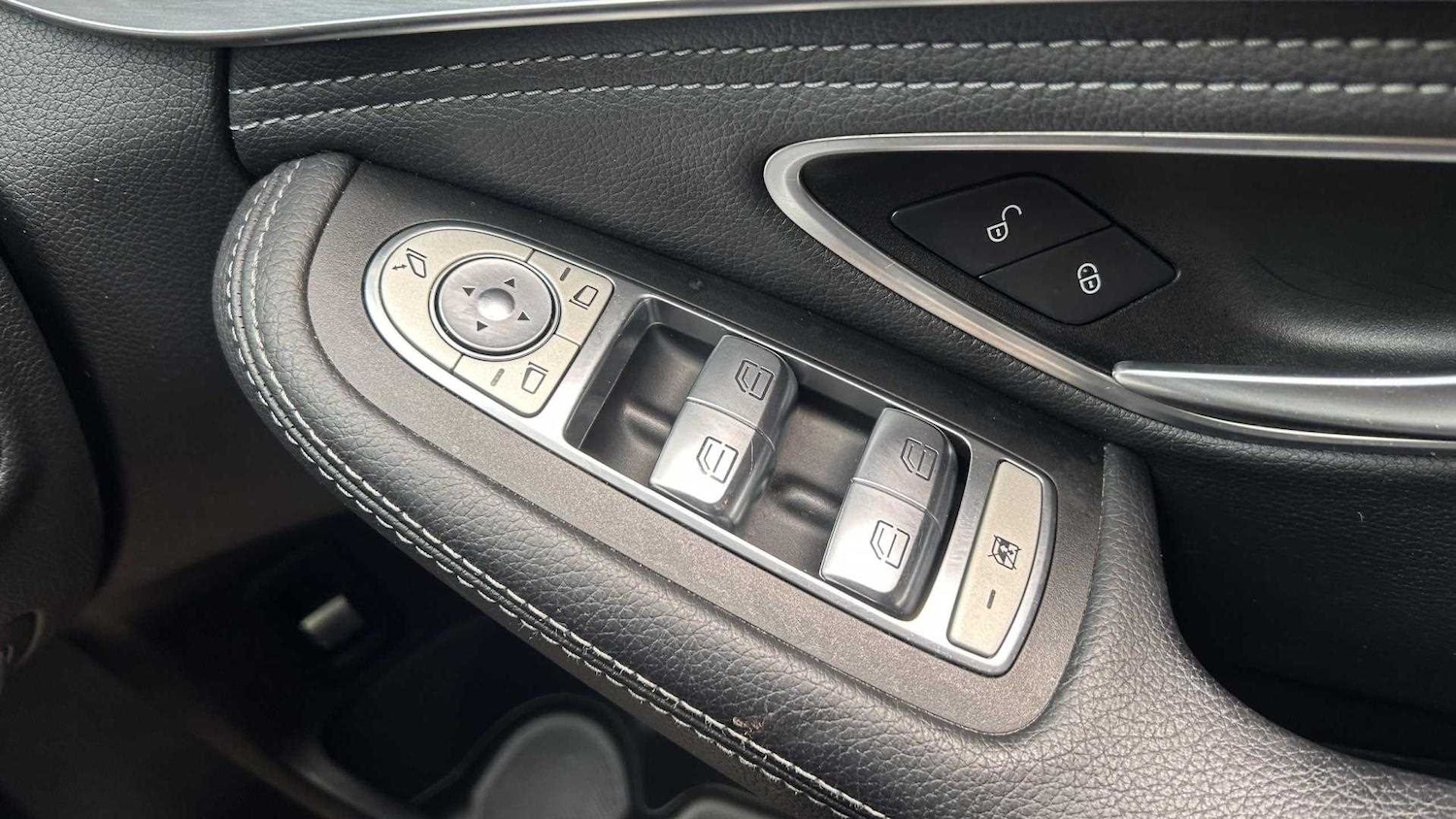 Used Mercedes-Benz C Class 2015 for sale - 76252208: Photo 30