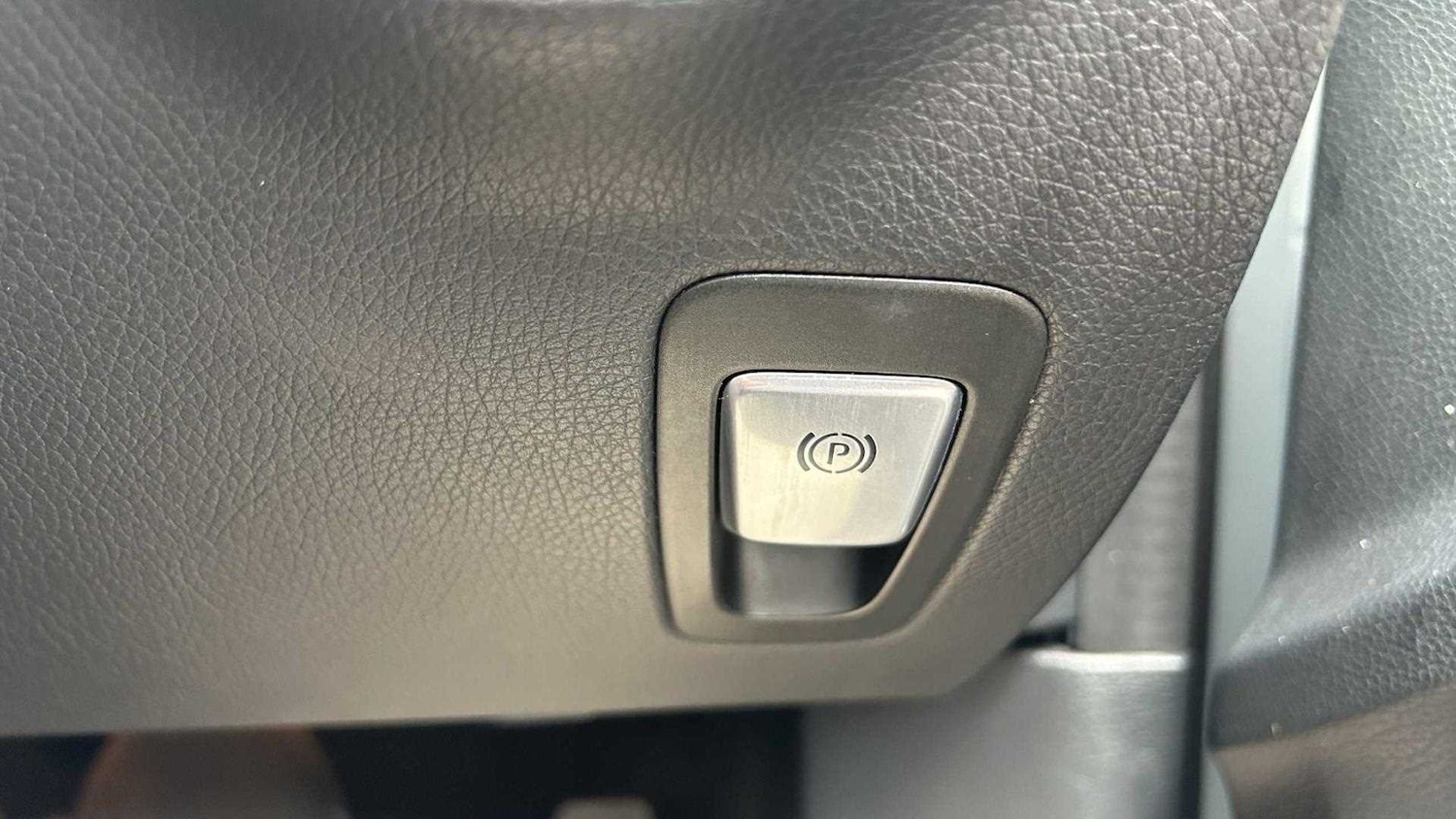 Used Mercedes-Benz C Class 2015 for sale - 76252208: Photo 33